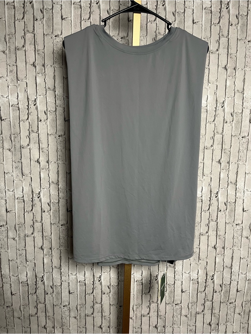 NWT Halara Plus Size 1X Sleeveless Muscle Tank Top Light gray Gym yoga athletic